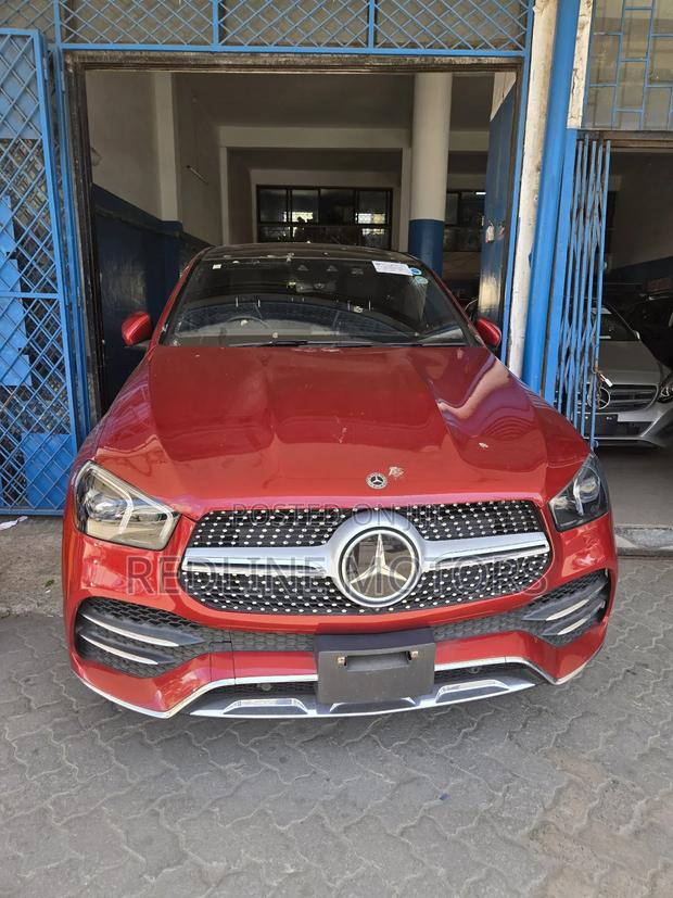 Mercedes-Benz GLE-Class GLE 400d 4MATIC 2021 Red