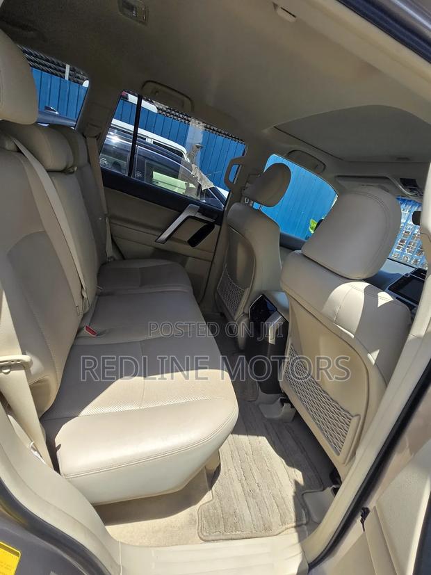 Toyota Land Cruiser Prado 2.8 2019 Gray
