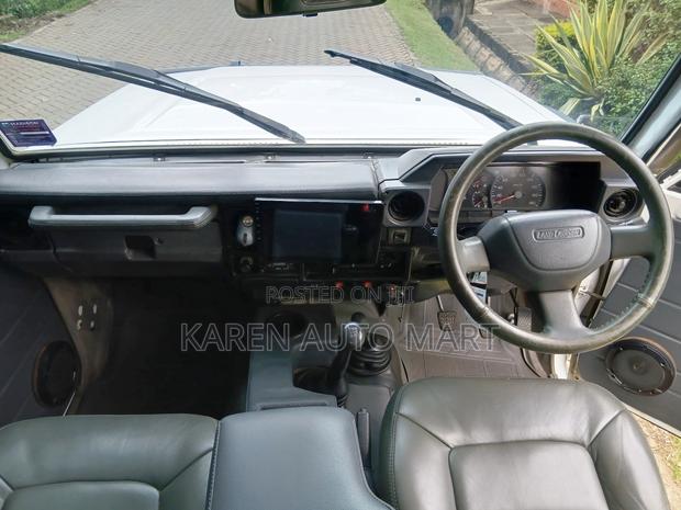 Toyota Land Cruiser 2009 White