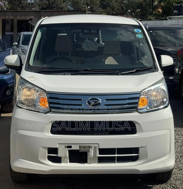 Daihatsu Move 2019 White