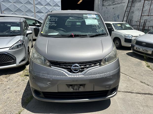 Nissan NV200 S 2018 Gray