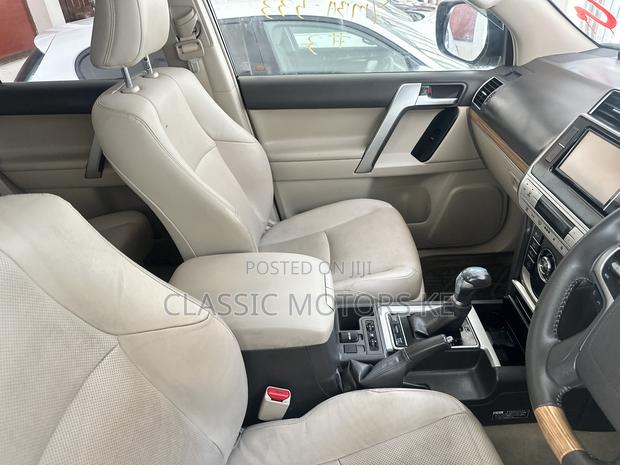 Toyota Land Cruiser Prado 2.8 2019 White