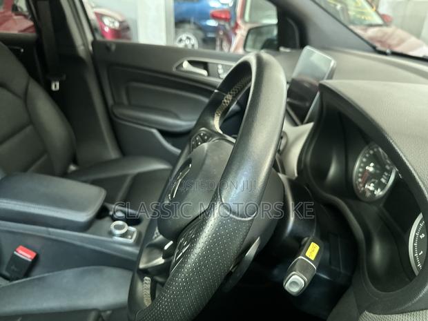 Mercedes-Benz B-Class B180 Petrol 2018 Gray