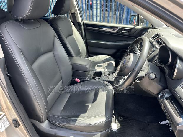 Subaru Outback 2.5i AWD 2018 Gray