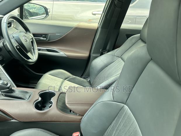 Toyota Harrier 2.0 4WD 2020 Black
