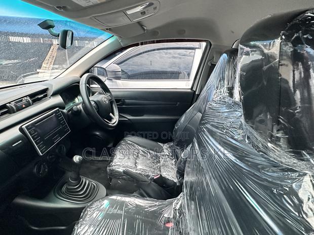 Toyota Hilux Revo Single Cab Deisel 2.8 AWD 2019 Gray