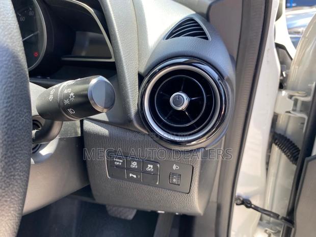 Mazda Demio 2018 White