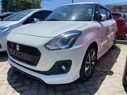 Suzuki Swift 2018 White for sale