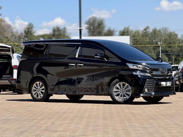 Toyota Vellfire 2017 Black