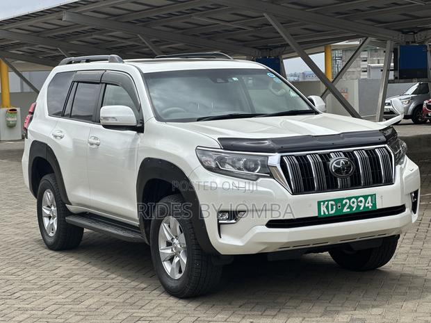 Toyota Land Cruiser Prado 2018 White