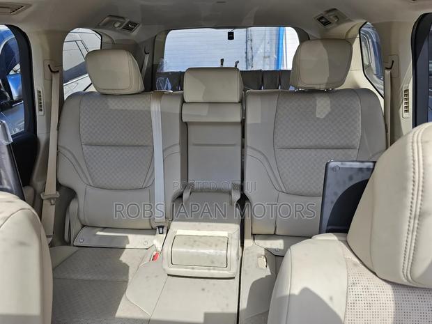 Toyota Land Cruiser 3.3 Diesel 4WD 2022 White