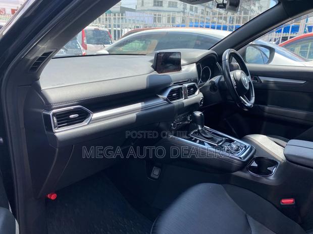 Mazda CX-8 2018 Blue