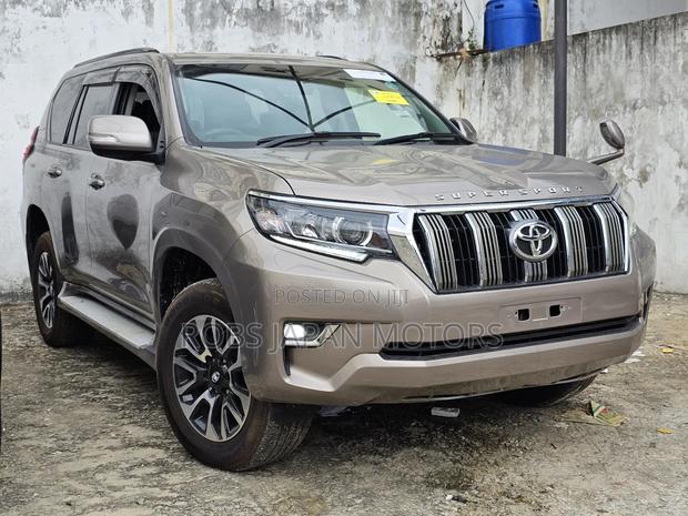 Toyota Land Cruiser Prado 2.8 2019 Brown