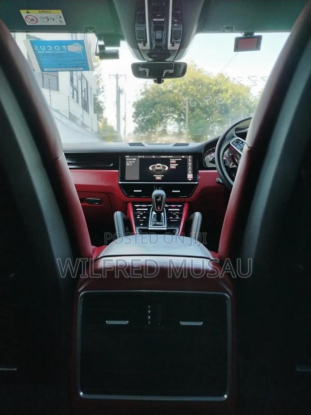 Porsche Cayenne 2019 Black