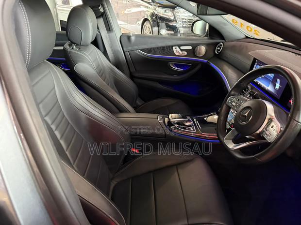 Mercedes-Benz E200 2019 Black