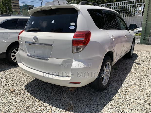 Toyota Vanguard 2018 White