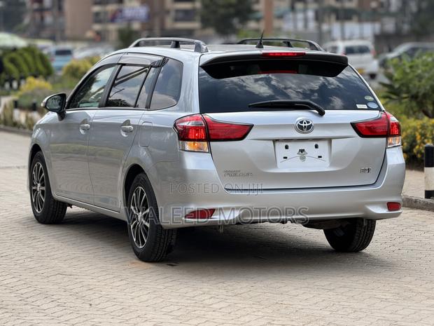 Toyota Corolla Fielder 2020 Silver