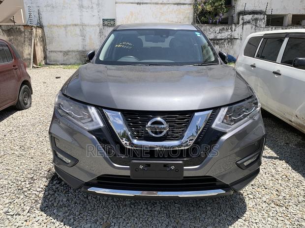 Nissan X-Trail 2.0 Petrol FWD 2018 Silver