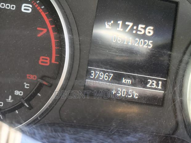 Audi A3 2.0T Titanium Premium FWD 2019 Black