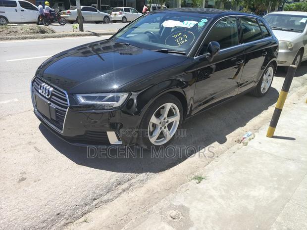Audi A3 2.0T Titanium Premium FWD 2019 Black