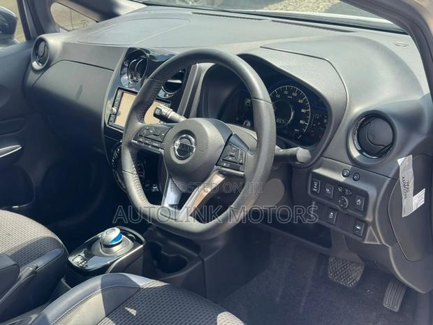 Nissan Note 1.2 Hybrid 2019 Silver