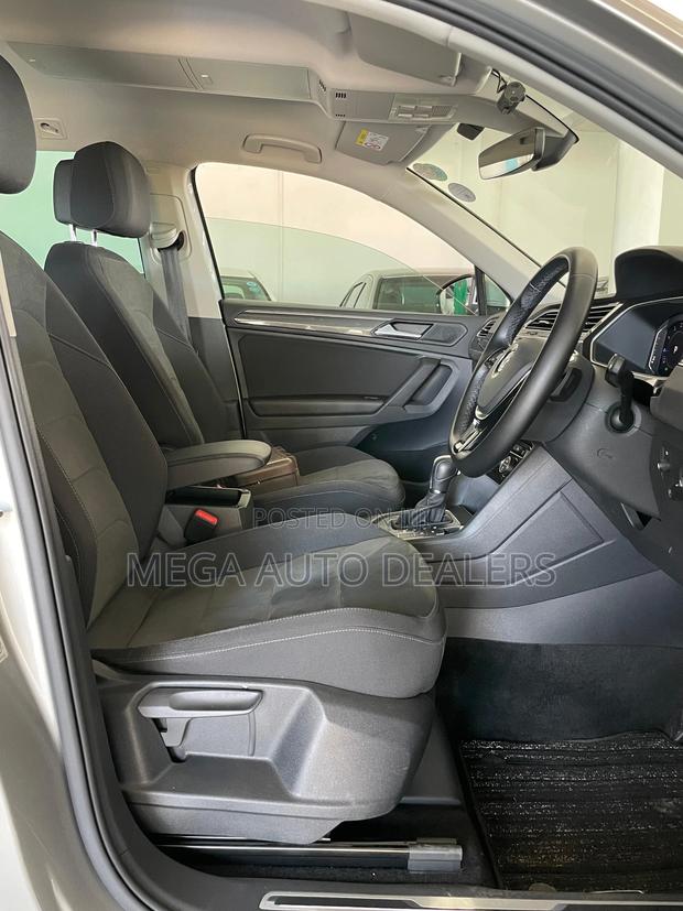 Volkswagen Tiguan 2019 Gray