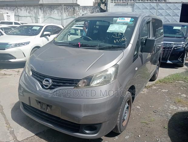 Nissan Caravan 2019 Gray