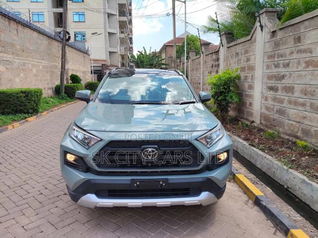 Toyota RAV4 Adventure AWD 2020 Green