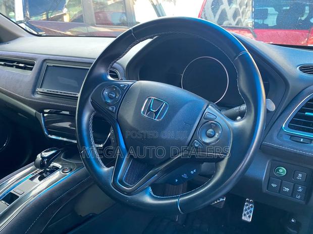 Honda Vezel 2018 Brown