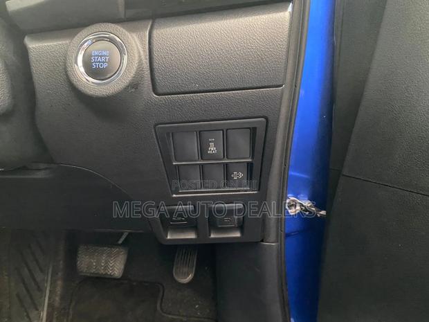 Toyota Hilux 2019 Blue