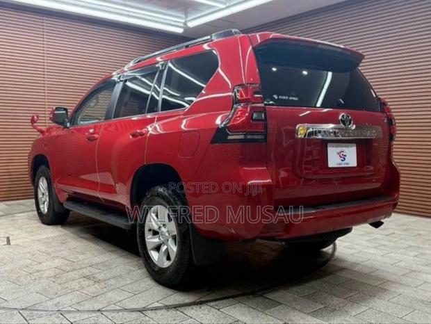 Toyota Land Cruiser Prado 2.7 2019 Red