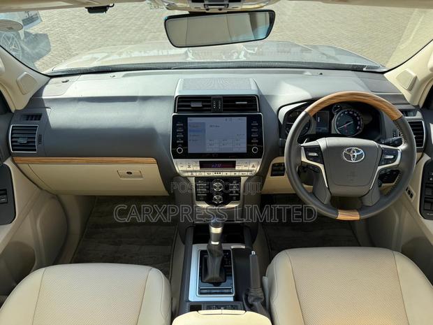 Toyota Land Cruiser Prado 2.8 2021 Brown