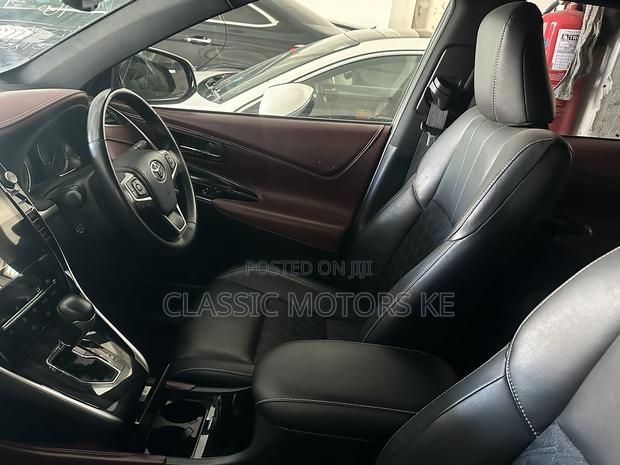 Toyota Harrier 2.0 Turbo 2019 White