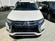 Mitsubishi Outlander 2.0 PHEV AWD 2019 White for sale