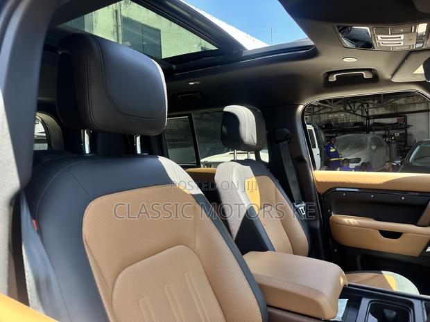 Land Rover Defender X 2022 Gray
