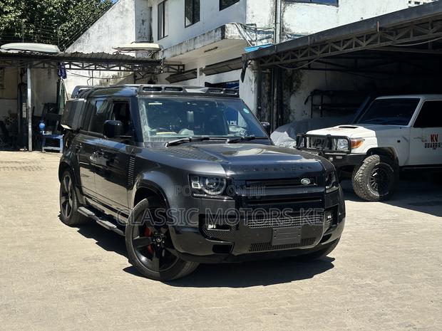 Land Rover Defender X 2022 Gray