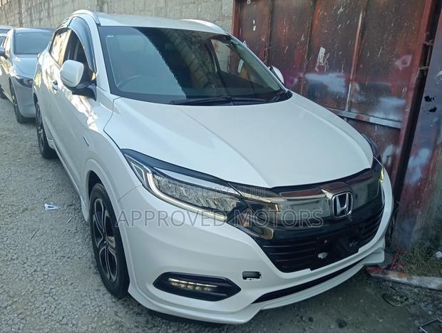 Honda Vezel 2019 White