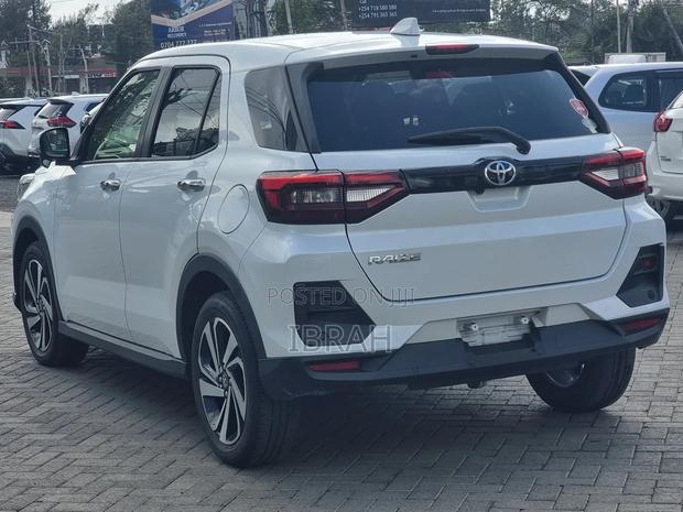 Toyota Raize 2020 White