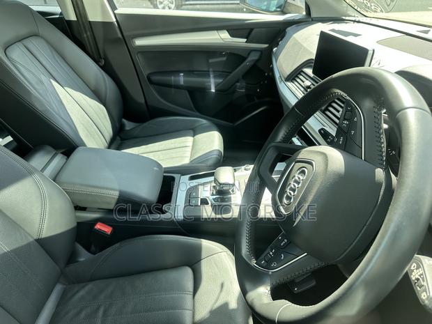 Audi Q5 2.0T Premium AWD quattro 2019 Silver