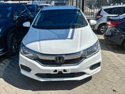 Honda Grace 1.5 Hybrid AWD 2018 White for sale