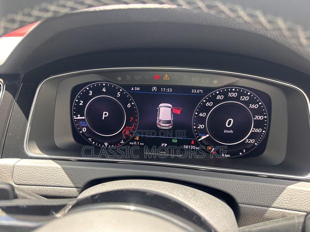 Volkswagen Golf R 4-Door w/DCC & Navigation 2019 Blue