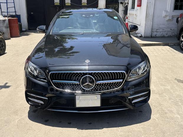 Mercedes-Benz E400 2019 Black