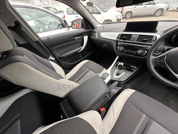 BMW 118i 2018 Red