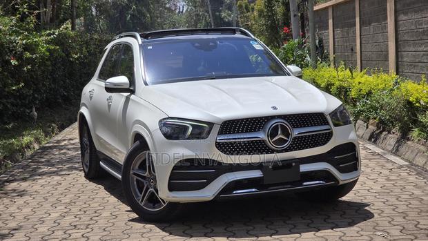 Mercedes-Benz GLE-Class GLE 400d 4MATIC 2020 White