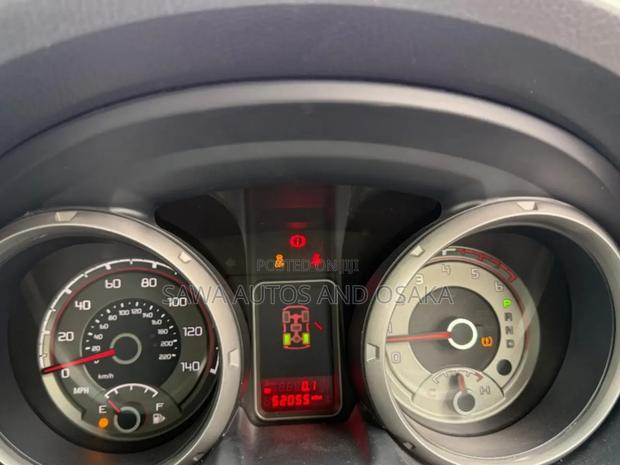 Mitsubishi Pajero 2017 Silver