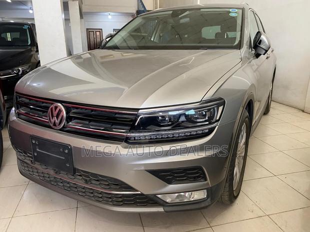 Volkswagen Tiguan 2018 Gray