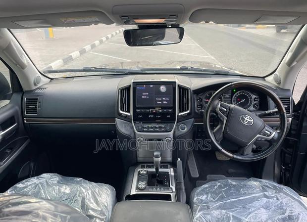 Toyota Land Cruiser 2020 Gray