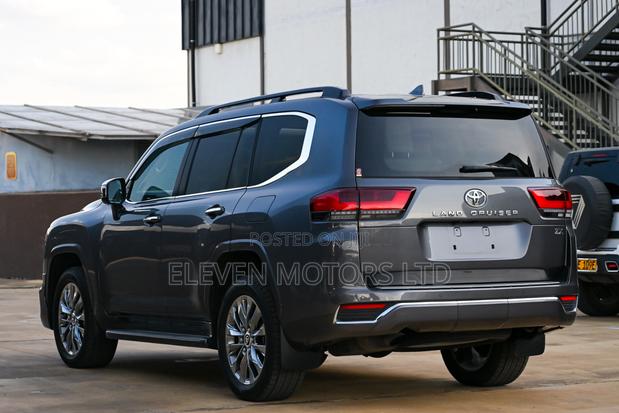 Toyota Land Cruiser 2023 Gray