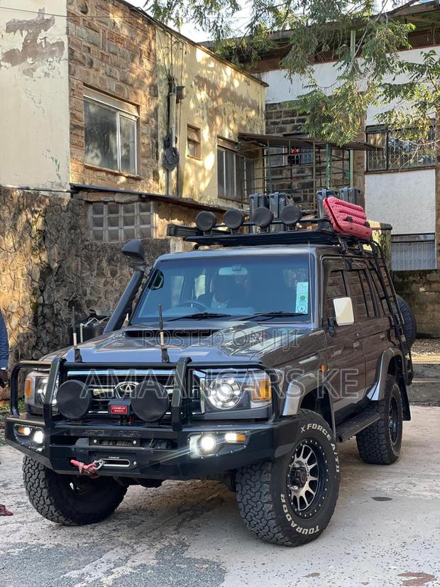 Toyota Land Cruiser 4.5 V8 TD 2020 Gray