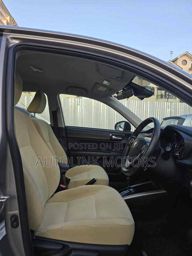 Toyota Axio 1.5 Hybrid 2WD 2018 Gray
